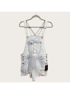 NWT Light Wash Distressed Denim Overall Shorts Frayed Hem Junior Size 11-13